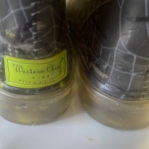 Western Chief rain boots for girl or boy. They light up.